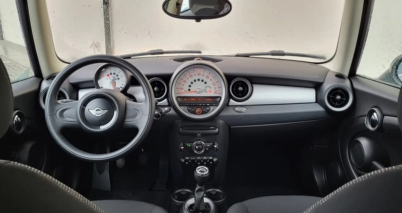 MINI Cooper cena 28900 przebieg: 129000, rok produkcji 2011 z Rakoniewice małe 436